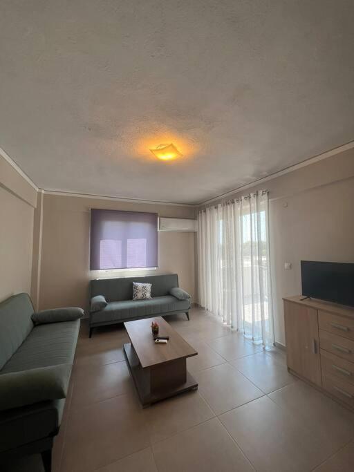 דירות Διαμέρισμα Στο Τολό , Κοντά Στην Ψιλή Άμμο מראה חיצוני תמונה